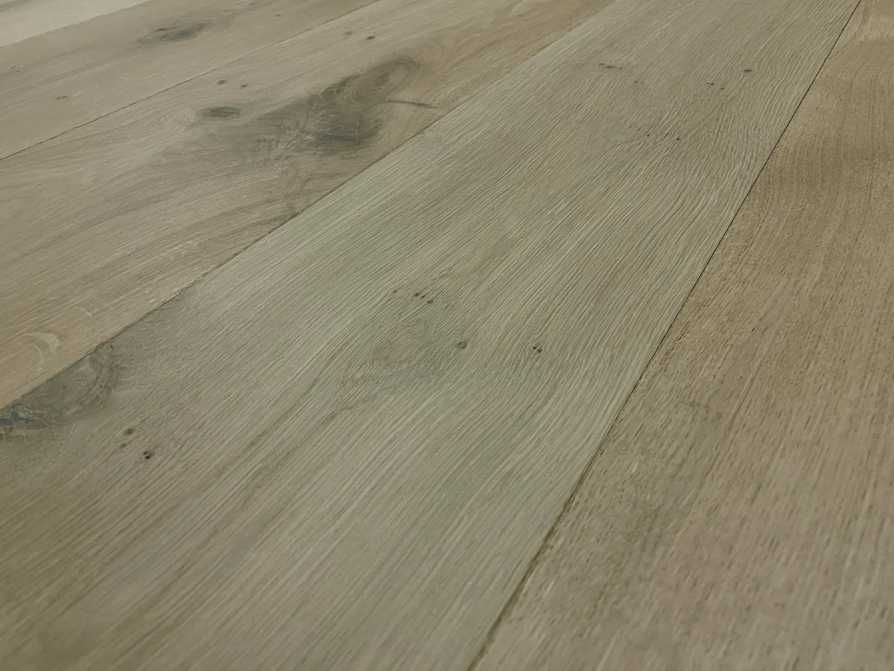 Verano - Basalto - Engineered Hardwood Monarch Plank Hardwood Flooring