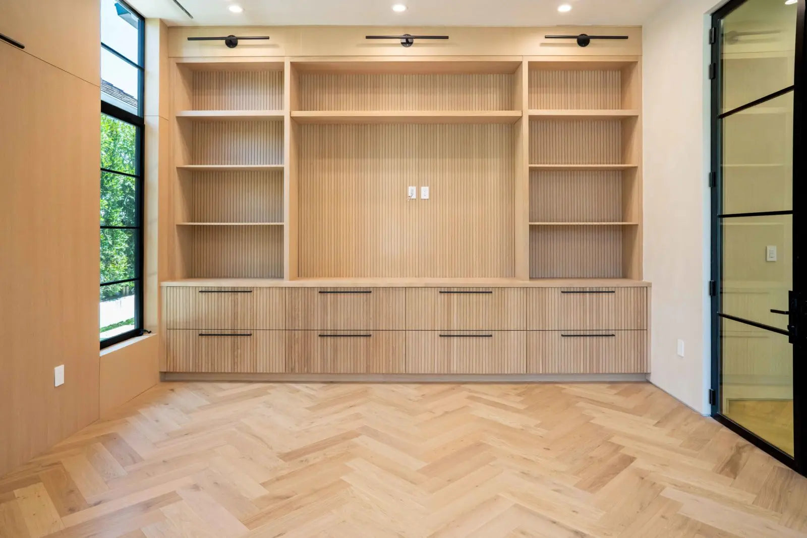 Allora Herringbone - Sella - Engineered Hardwood Garrison