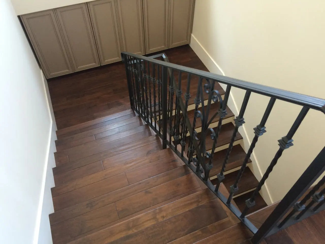 Exotics - Acacia Black Walnut 5" - Engineered Hardwood Garrison