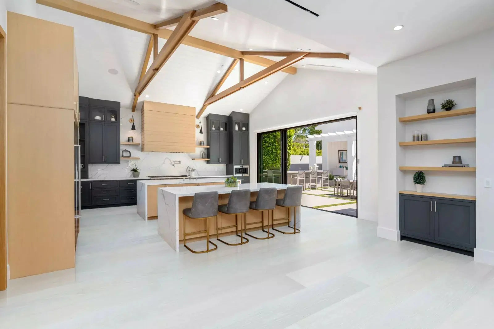 Gold Label - White Lotus - Engineered Hardwood Garrison