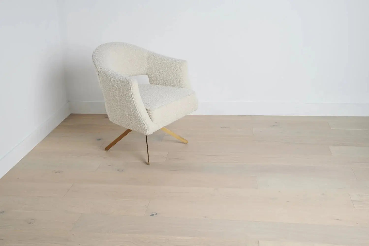 Abruzzo European Oak - Lamego - Engineered Hardwood Villagio Floors