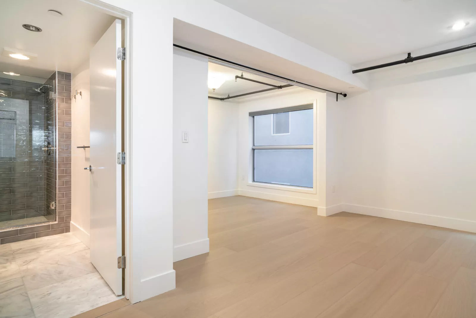 Gold Label - Champagne - Engineered Hardwood Garrison