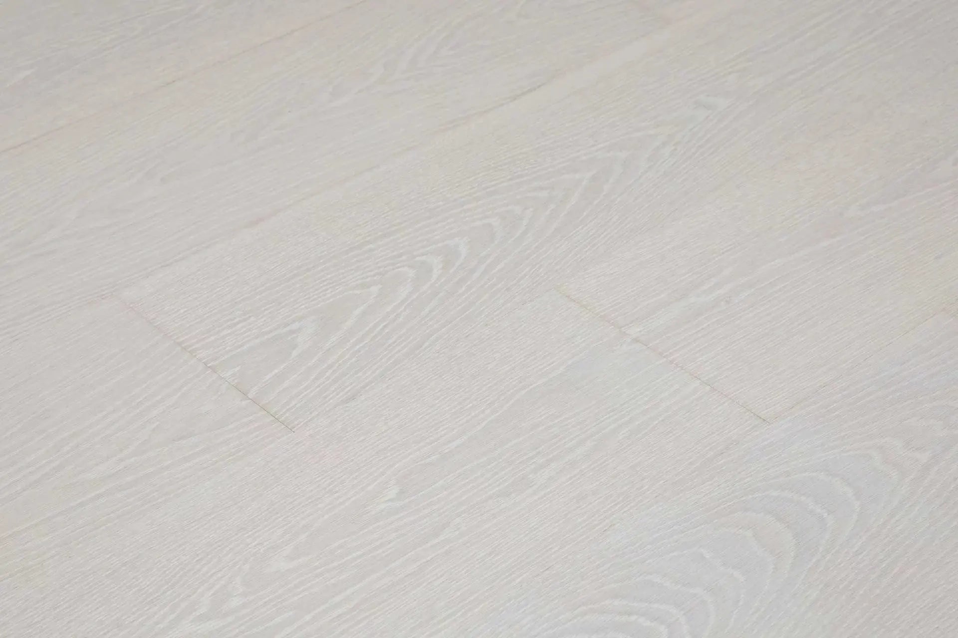 Oak Tramonto Premio - 9.5" Wide - Engineered Hardwood Bergamo Floors