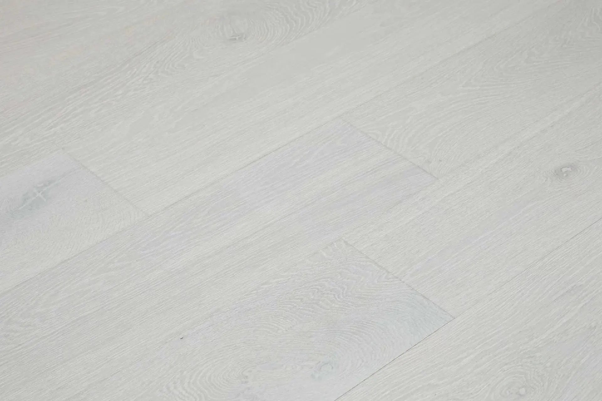Oak Tramonto - 7.5" Wide - Engineered Hardwood Bergamo Floors