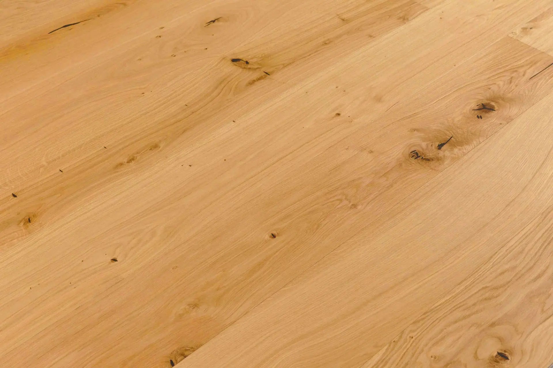 Oak Lugo - 7.5" Wide - Engineered Hardwood Bergamo Floors
