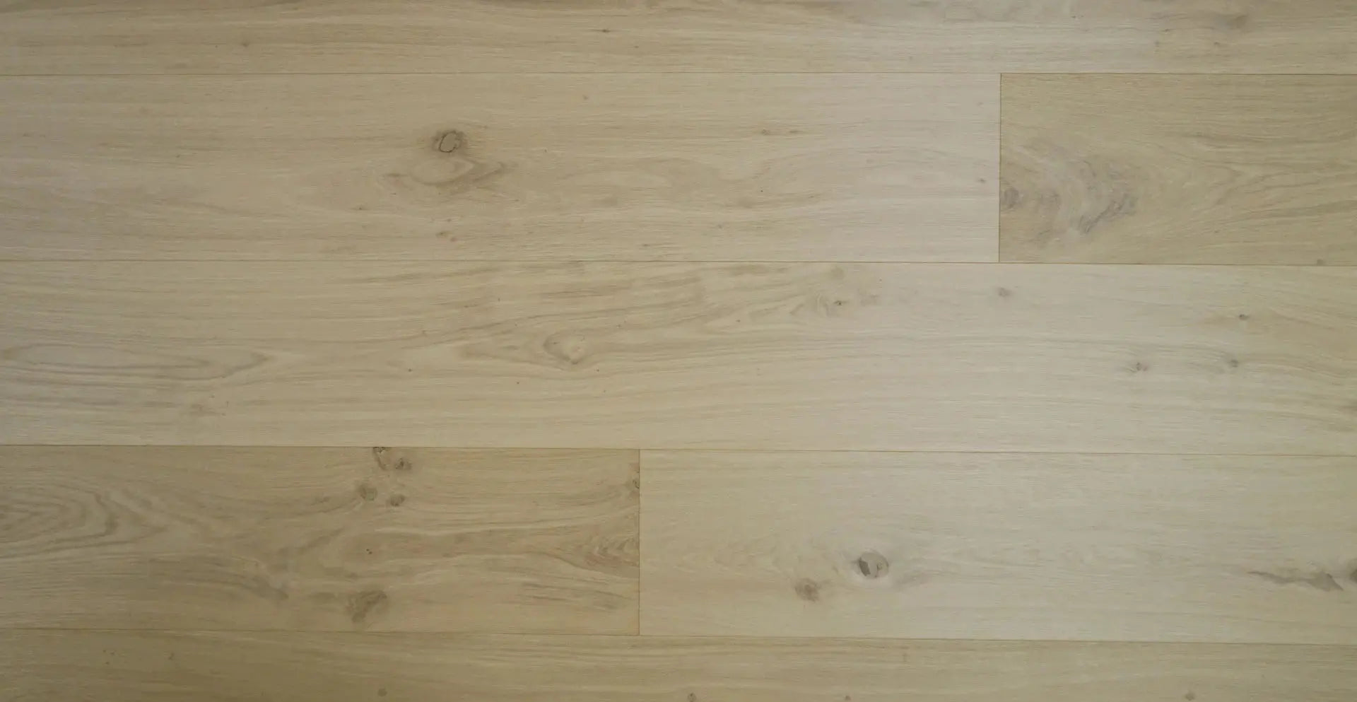 Oak Mondovi Bene - 9.5" Wide - Engineered Hardwood Bergamo Floors