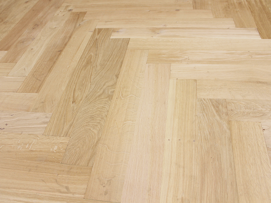 French Oak - Herringbone - Unfinished Hardwood