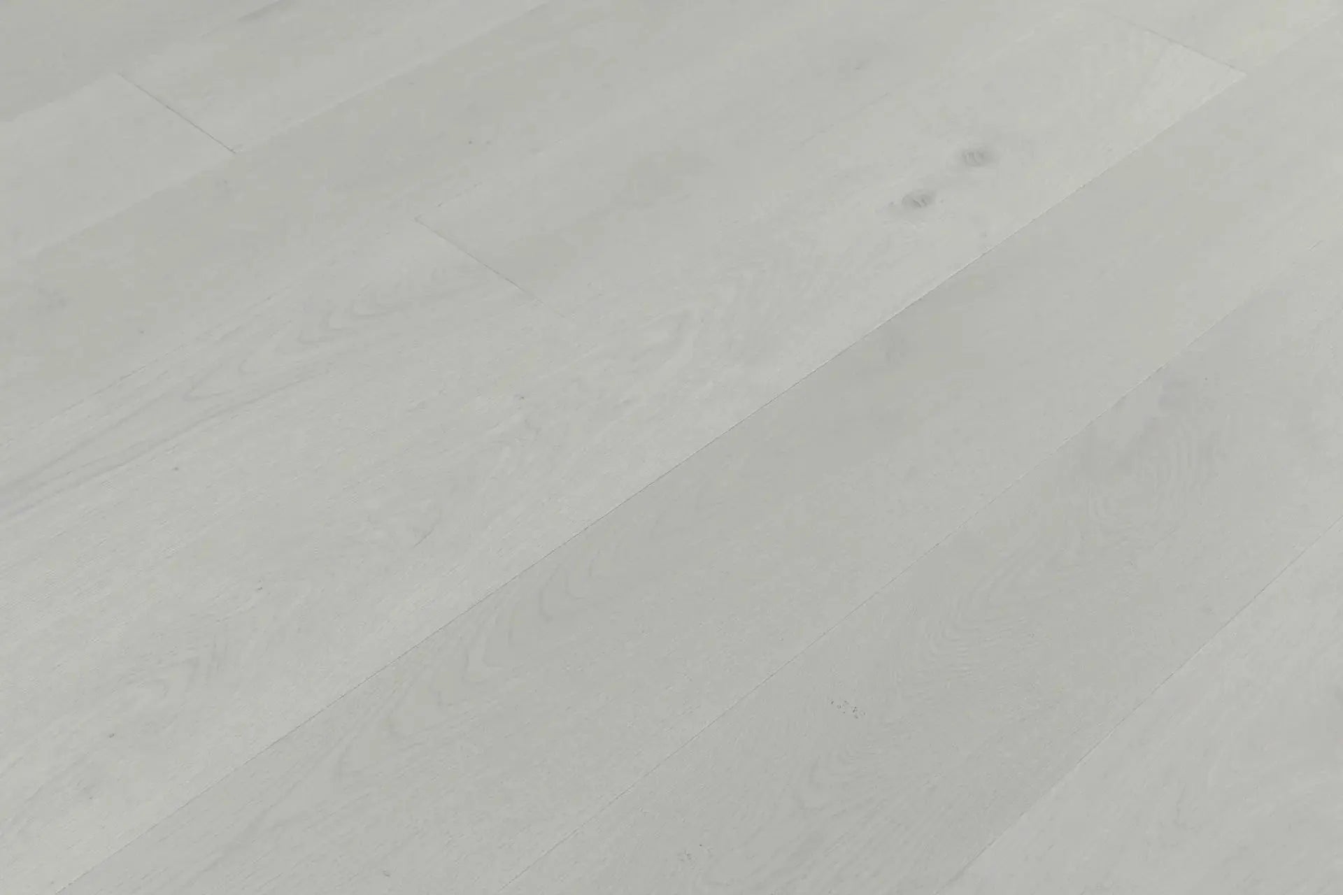 Oak Usini - 7.5" Wide - Engineered Hardwood Bergamo Floors