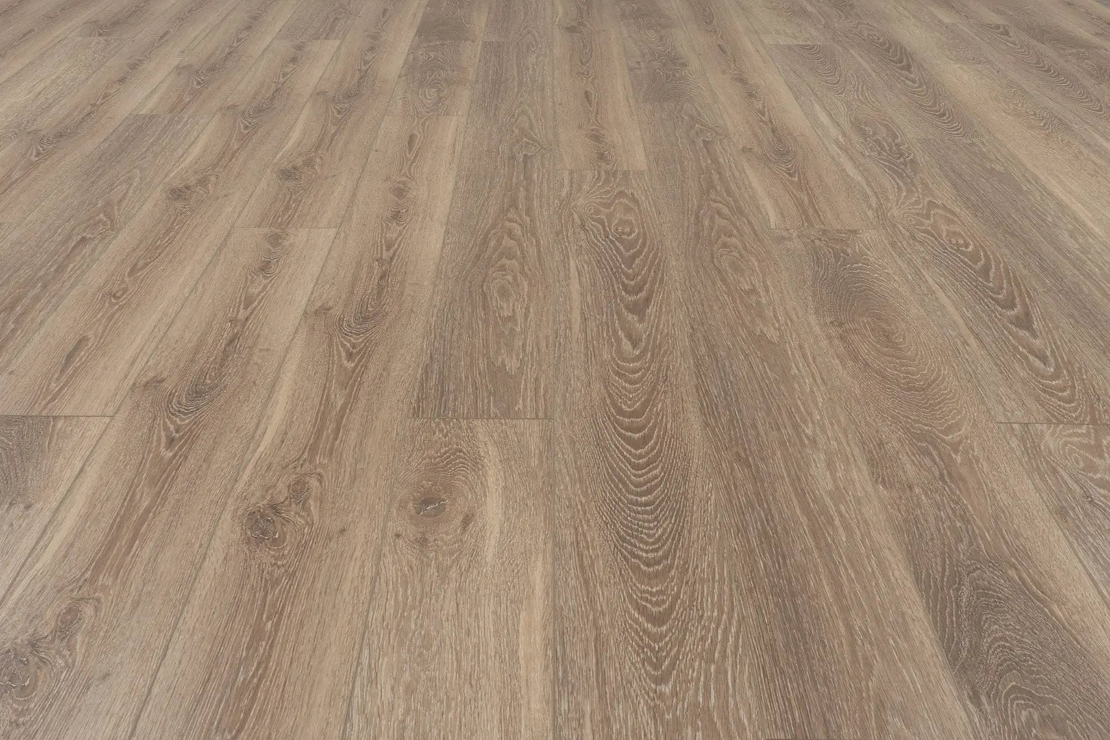 Moda Living - Front Row - LVP Moda Living