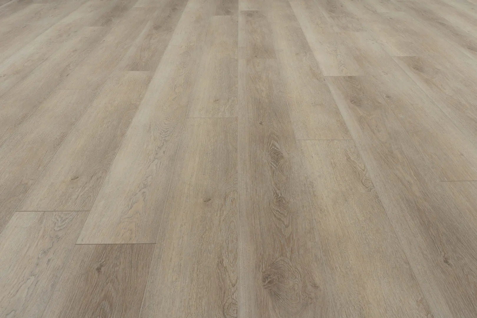 Moda Living - Simply Silver - LVP Moda Living