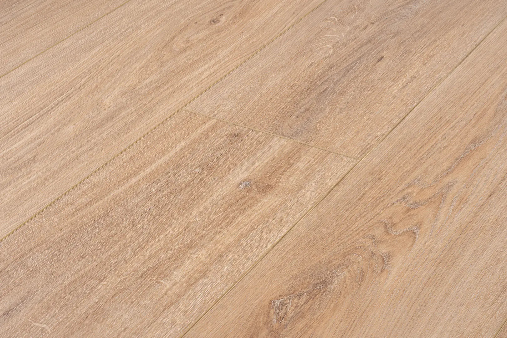 Moda Living - First Glance - LVP Moda Living