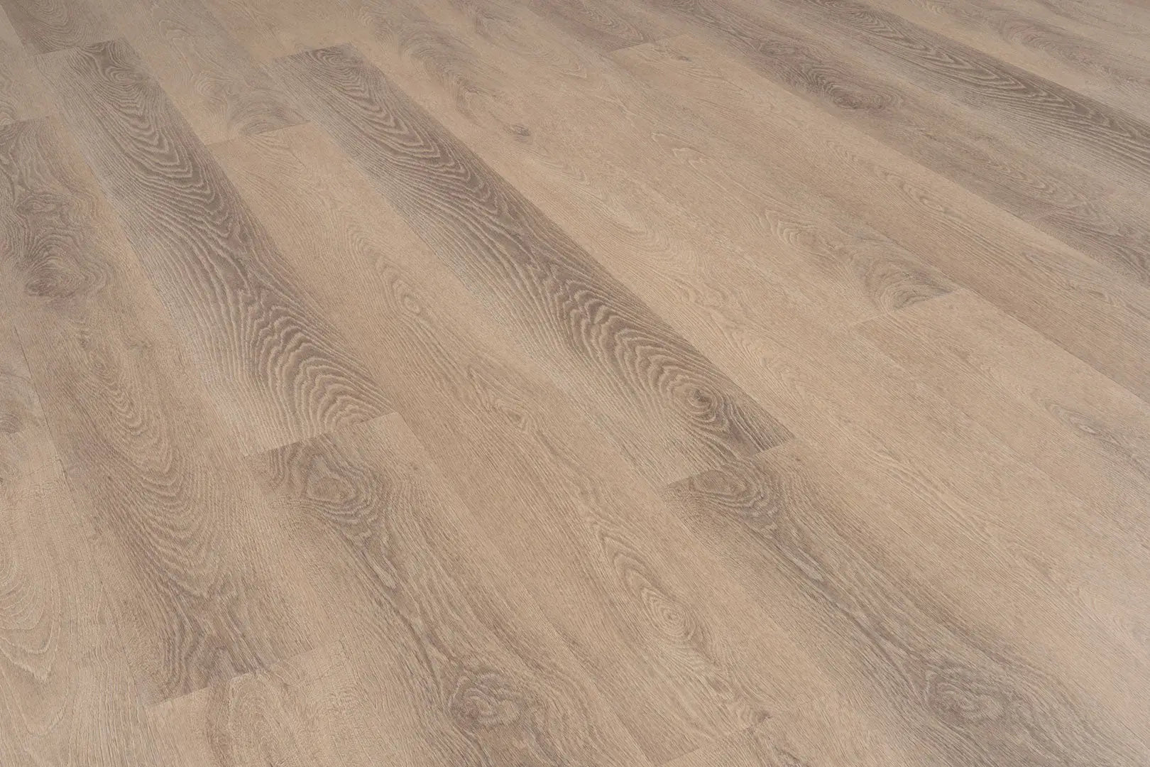 Uptown Chic - Breatless - LVP Provenza