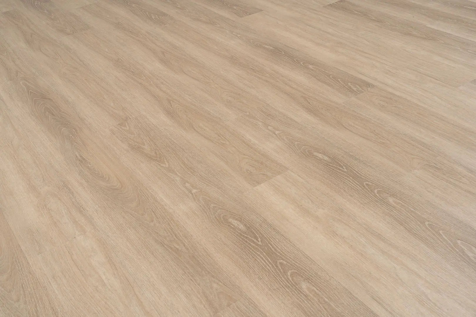 Uptown Chic - Moonstruck - LVP Provenza