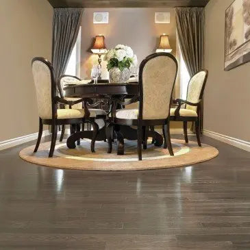 Admiration -Red Oak Platinum Exclusive Smooth - Hardwood Mirage