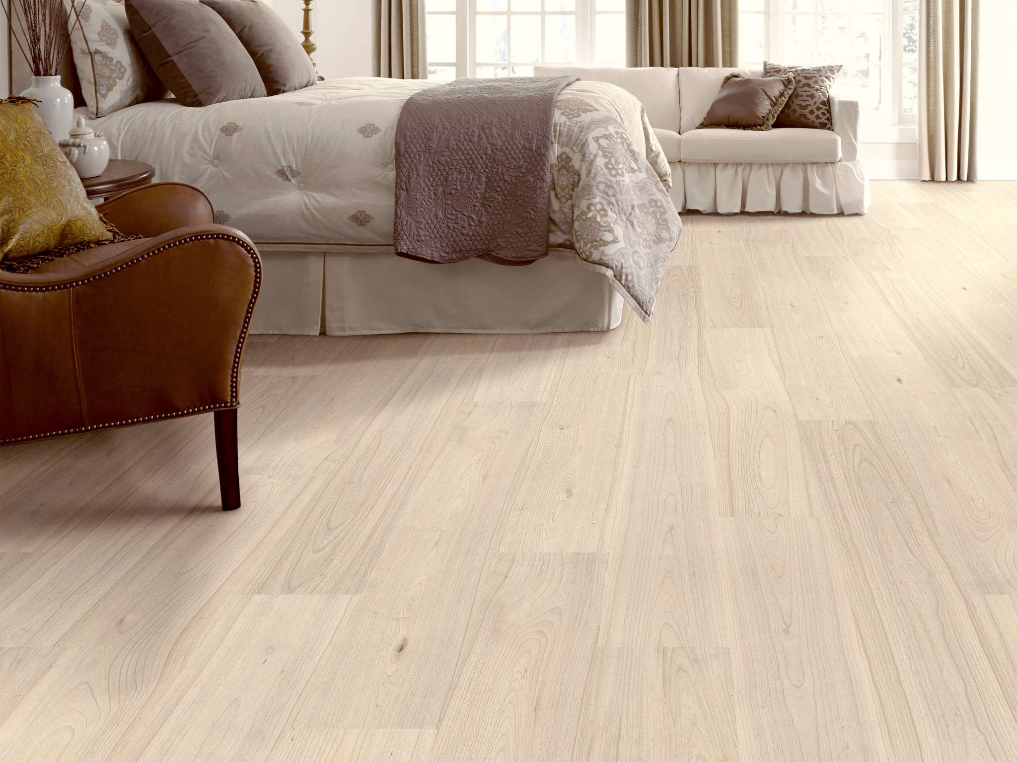 What Are the Benefits to Vinyl Plank Flooring?
